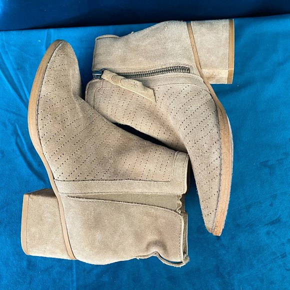 Splendid Rosalie Suede Perforated Bootie - Picture 6 of 9